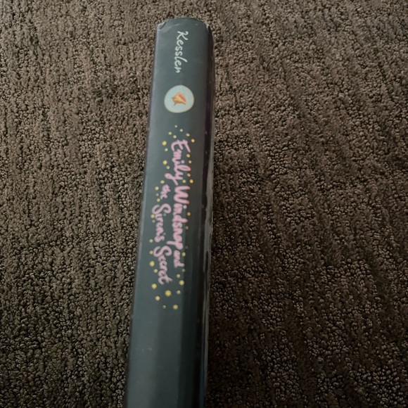 Emily Windsnap and the Siren’s Secret - Picture 3 of 3